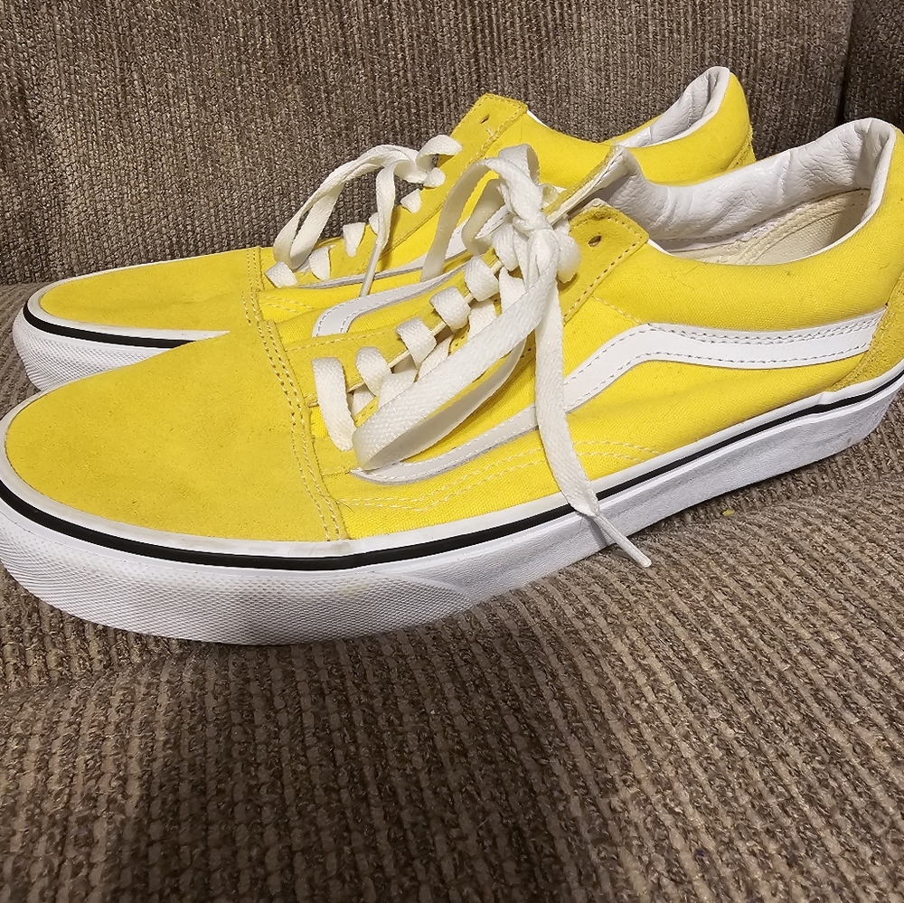 Great condition Yellow Vans Women's size 10 or Men's size 9